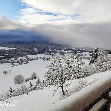 Les Genevriers Bed & Breakfast